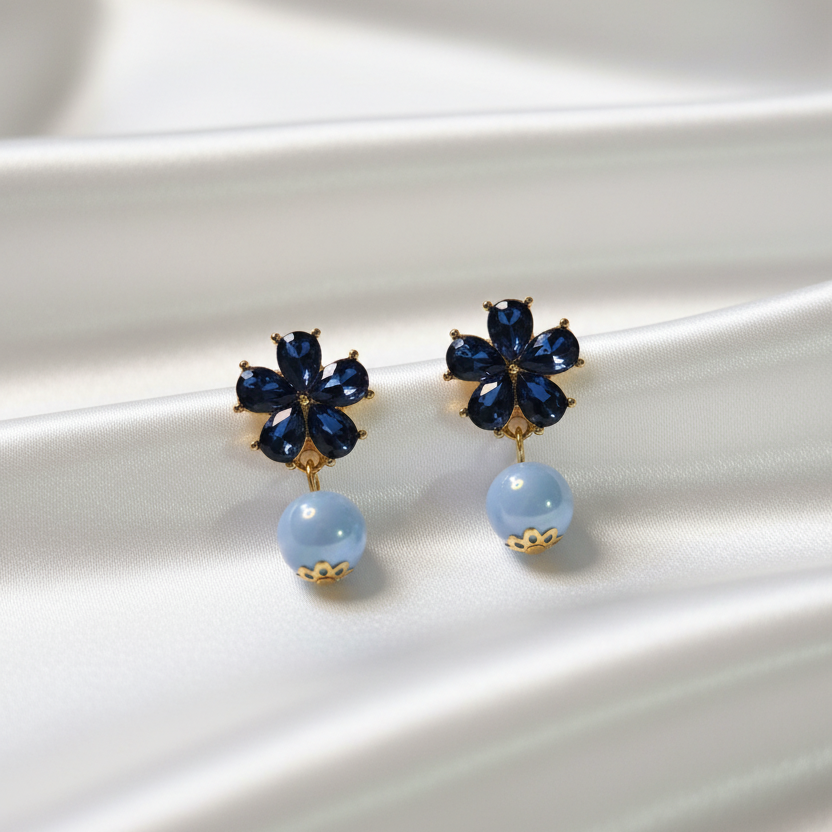 Pearl Blue Flower Necklace