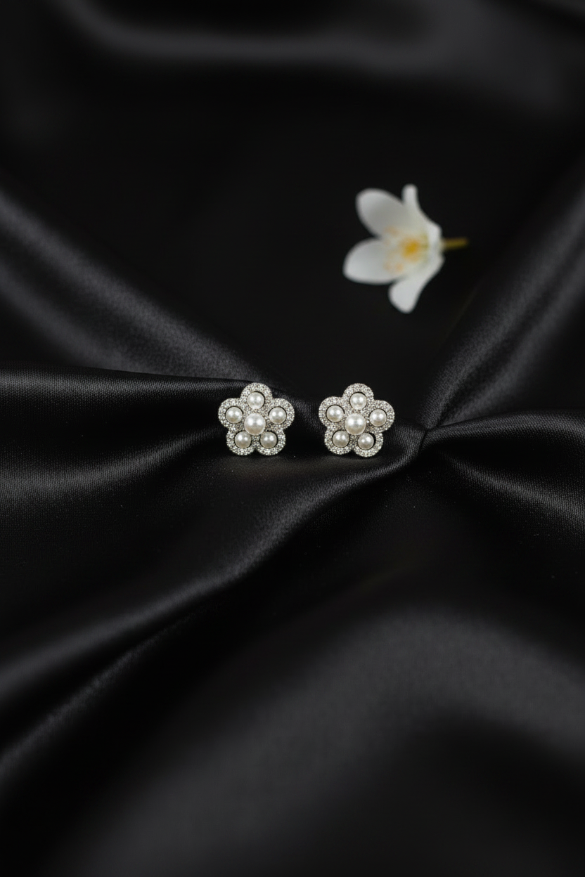 Daisy Pearl Studs